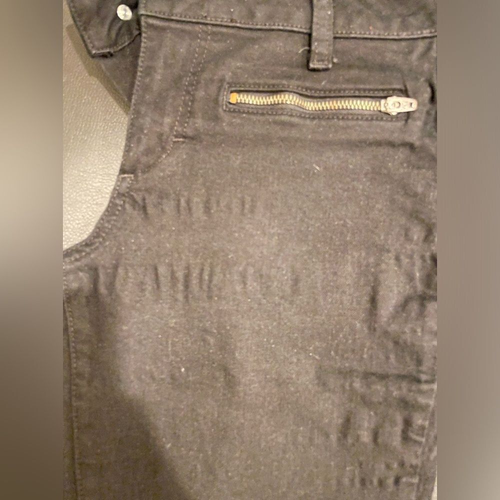 BEBE Low Rise Skinny Jeans - Picture 10 of 11
